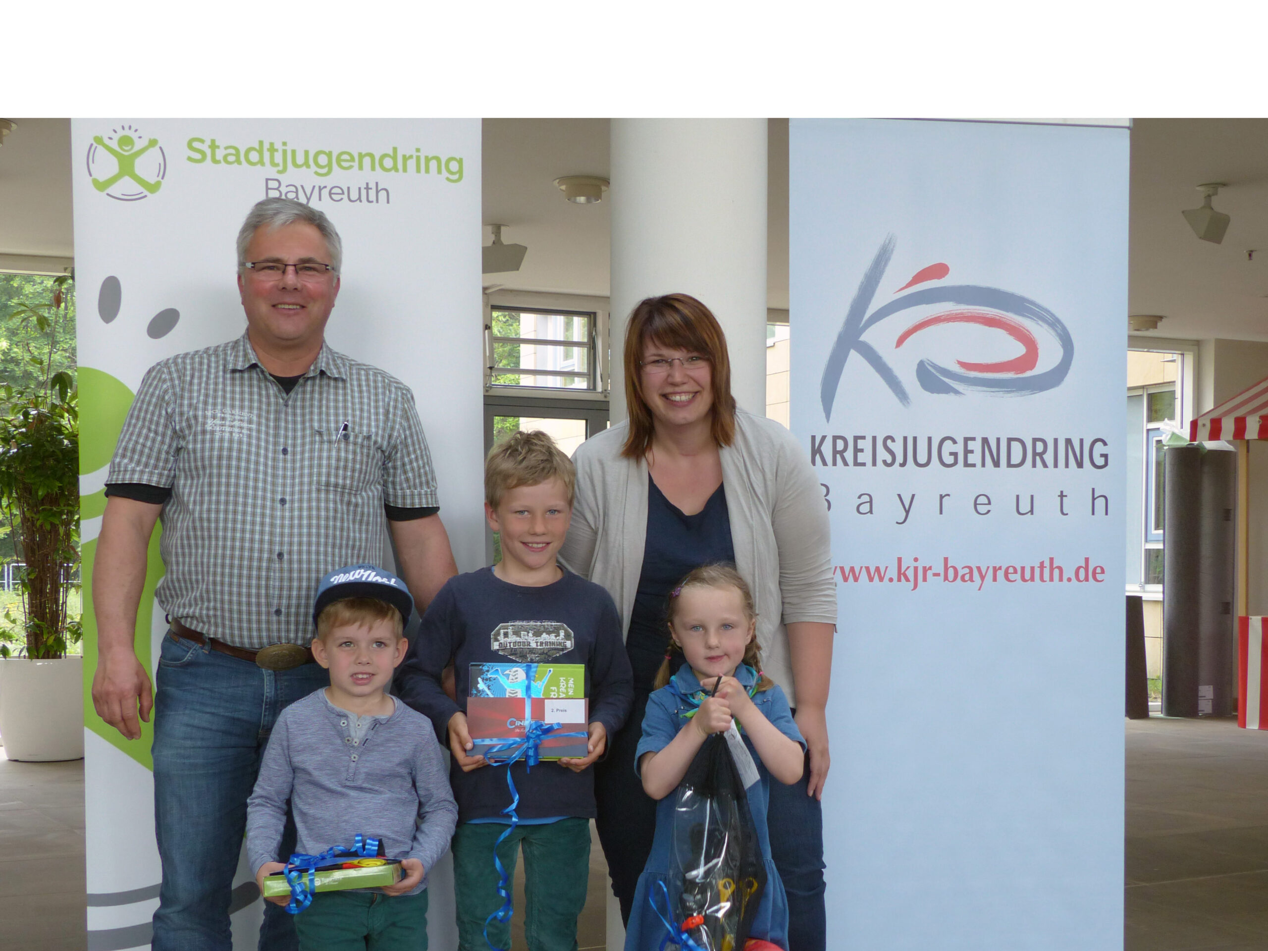 Preisübergabe vom Gewinnspiel am Familienfest auf der Landesgartenschau